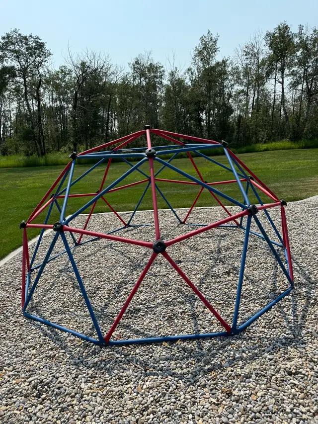 Large Dome Climber