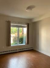 1 bedrm/1 bathrm, corner Suite, with a view of Schmidt Lake - Photo 6