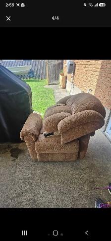 Recliner Chair for Sale - Photo 4