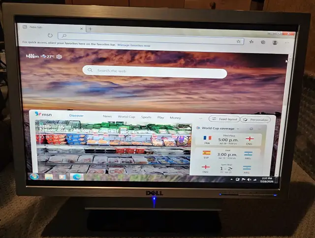 Dell UltraSharp 2707WFP 27-inch Wide-Screen - $40