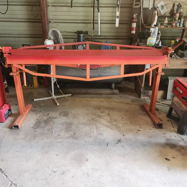 Sheet metal break