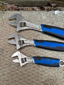ADJUSTABLE WRENCHES FOR SALE - Photo 2
