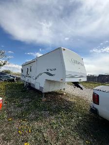 2004 Okanagan 30’ Fifth Wheel