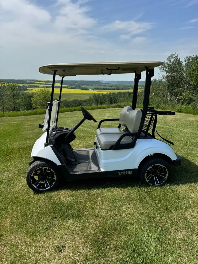 Yamaha golf cart