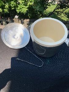 Vintage Silver Plate Ice Bucket with Plastic Insert Liner - Photo 3
