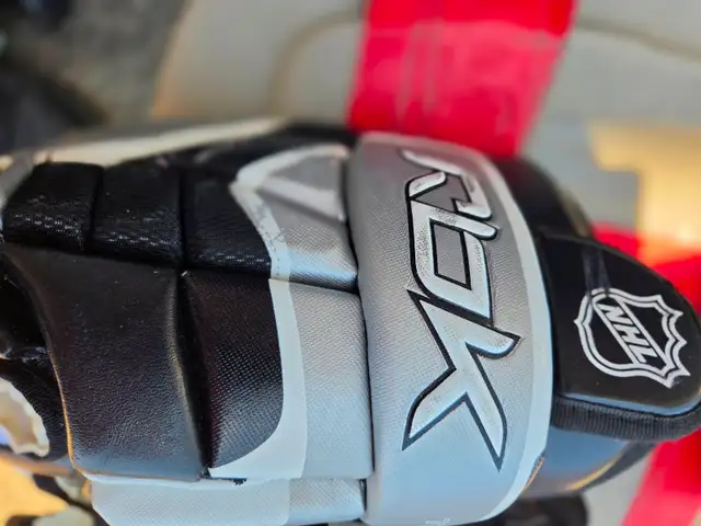Hockey Gloves for Sale