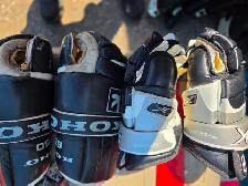 Hockey Gloves for Sale - Photo 4