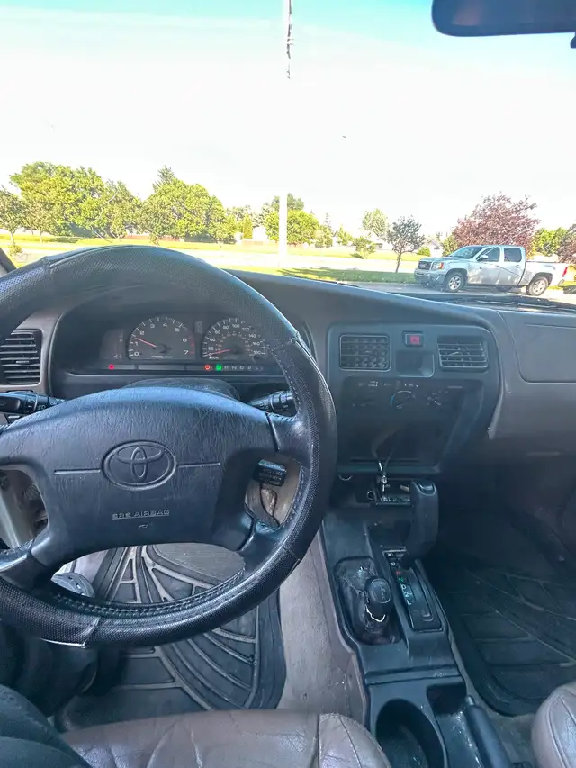 2002 Toyota 4Runner SR5