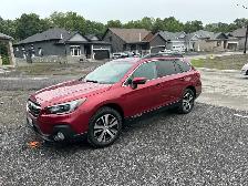 2018 Subaru Outback 3.6R Limited (6-Cylinder) - Photo 2