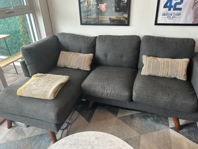 Structube L-Couch