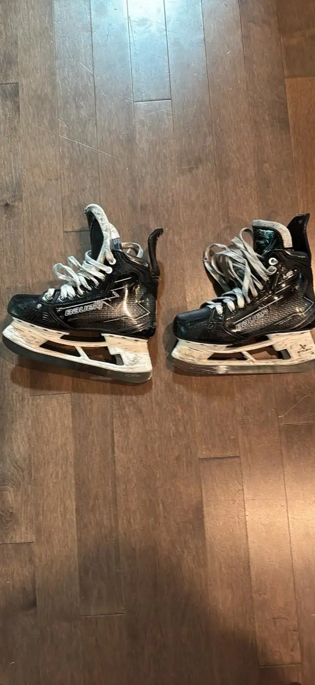 Bauer hockey skates