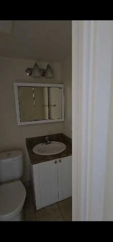 Room for rent In North York - Photo 3