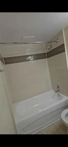 Room for rent In North York - Photo 9