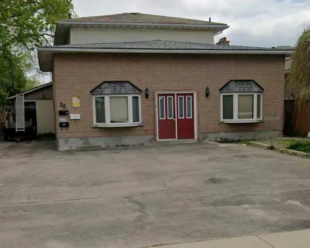 Stoney Creek 2 Bed 1.5 Bath quiet all inclusive 2 storey