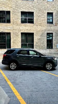 2018 Ford Explorer 4WD fresh safety and clean title - Photo 2