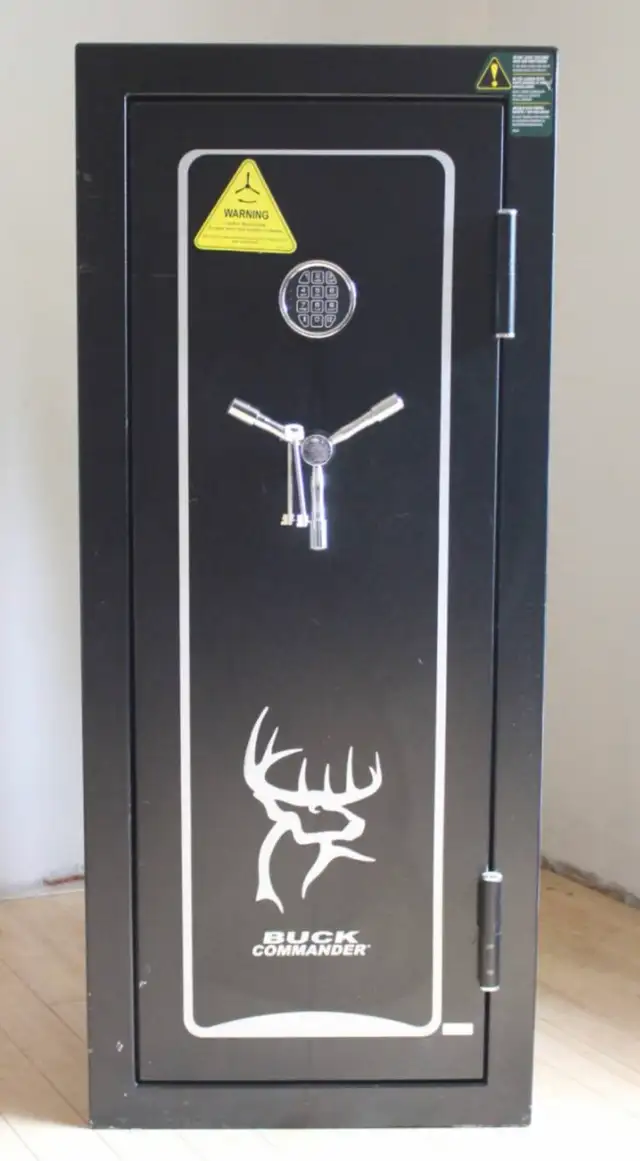 Stack-On Gun and Bow Cabinet