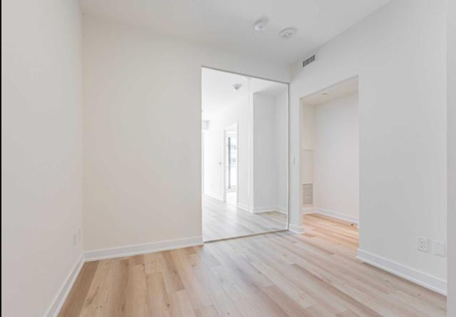 Female Roommate Wanted: Furnished Condo in Midtown Toronto