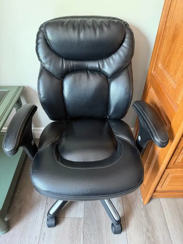 swivel chair