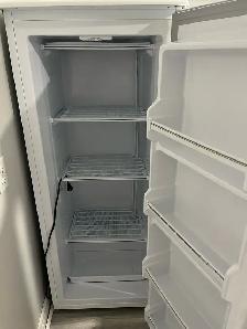 Danby freezer 60inch height $250 - Photo 2