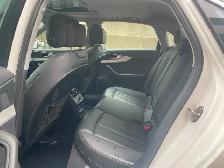 2017 Audi A4 AWD - Komfort Package - Perfectly Maintained - Photo 8