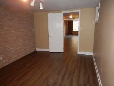 Beautiful & Bright 1-Bedroom Walkout Apartment – Oshawa - Photo 2
