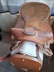 Western Saddle Leather with Swade Seat - Photo 2