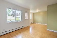 4 1/2 VIEUX-LONGUEUIL CHAUFFAGE & EAU CHAUDE INCLUS - Photo 4