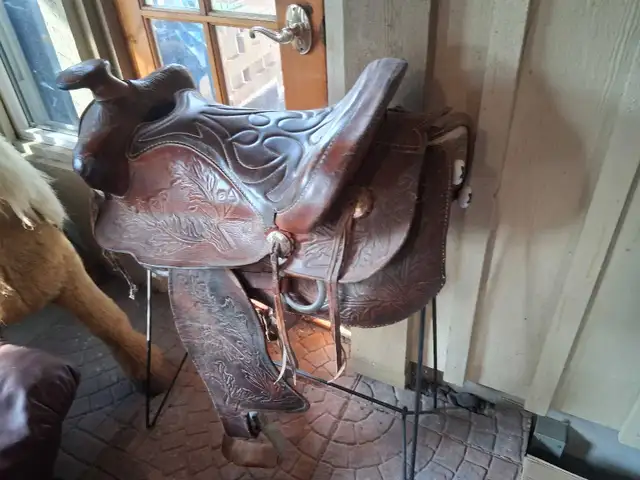 Western Saddle All Leather
