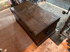 Antique Tool Chest Trunk or coffee table - Photo 3