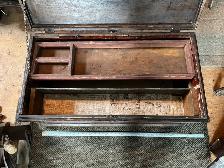 Antique Tool Chest Trunk or coffee table - Photo 5