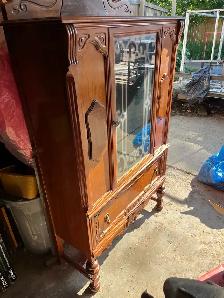Antique Display case. - Photo 3
