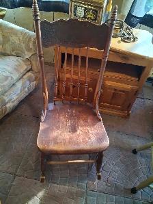 Antique Solid Wood Rocking Chair with Cushion