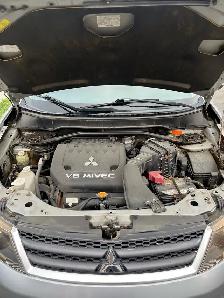 2009 Mitsubishi Outlander 4WD - Photo 8
