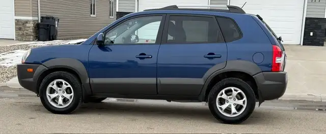 2009 Hyundai Tucson GLS PKG - AUTO - AWD - V6