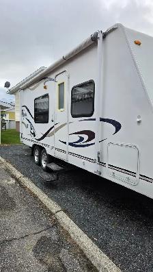 2008 - 21ft Lite Pilgram Camping Trailer