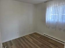 Beautiful Renovated 4-Bedroom Home for Rent - Photo 6