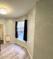 Spacious 1 Bedroom Apt - Heat, Electricity, Light Included - Photo 5