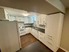 Big Beautiful 2 Bedroom Suite - Photo 3