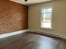 2-Bedroom Units – 474 & 476 Aylmer St, Peterborough