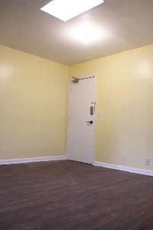 1478 Eglinton Avenue West #3: 2 Beds 1 Bath - Photo 3