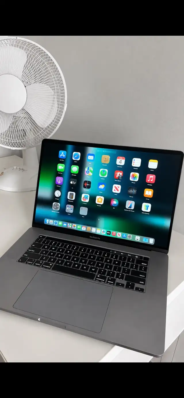 Macbook Pro 15 Inch 2019 I7 16G Ram