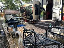 5th Wheel & Fully Fenced Titled Lot - Photo 2
