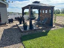 5th Wheel & Fully Fenced Titled Lot - Photo 8