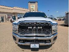2024 Ram 3500 Limited 6.7L Diesel/Dually/MEGA Cab/Sunroof - Photo 5