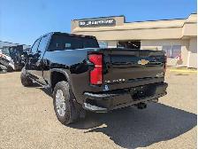 2025 Chevrolet Silverado 2500 High Country 6.6L V8 Diesel/Touch - Photo 10