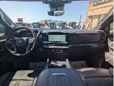 2025 Chevrolet Silverado 2500 High Country 6.6L V8 Diesel/Touch - Photo 12