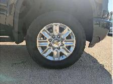 2025 Chevrolet Silverado 2500 High Country 6.6L V8 Diesel/Touch - Photo 19