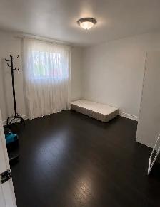 3-BEDROOM HOUSE FOR RENT | 5 MIN TO YORK UNIVERSITY & FINCH W - Photo 7