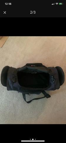 brand new Wilson duffel bag! - Photo 2