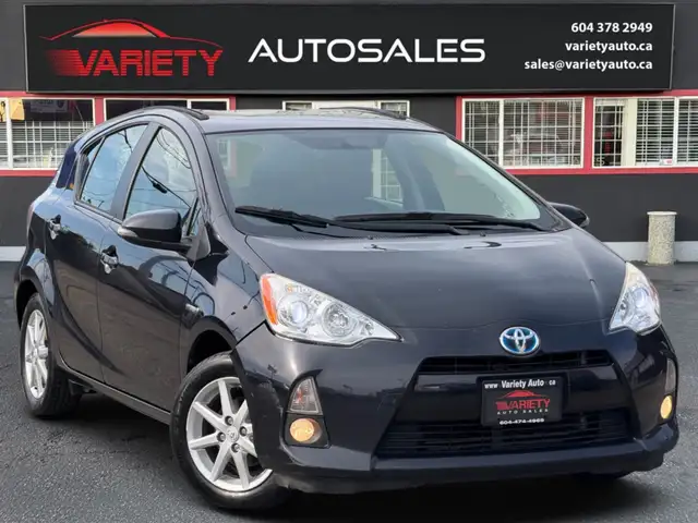 2014 Toyota Prius C 5dr HB, Leather Seats, FREE 3000 KM COMPREHE